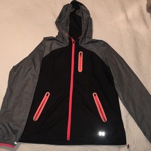 Women’s windbreaker jacket